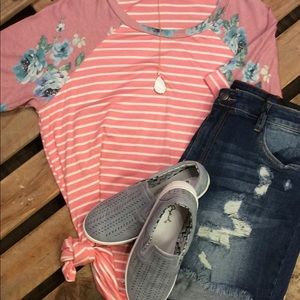 ***Now & Forever Blouse  XL Pink stripe/  flowers